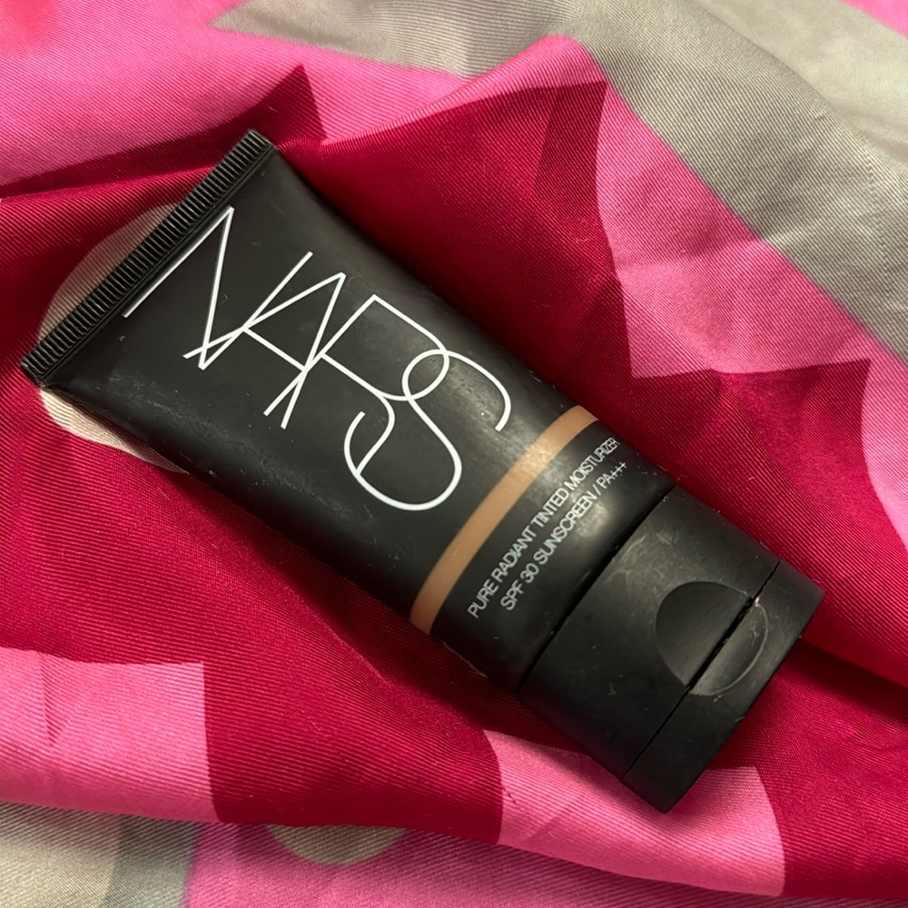 NARS Polynesia/ Dark 1 Pure radiant tinted moisturizer SPF 30 sunscreen